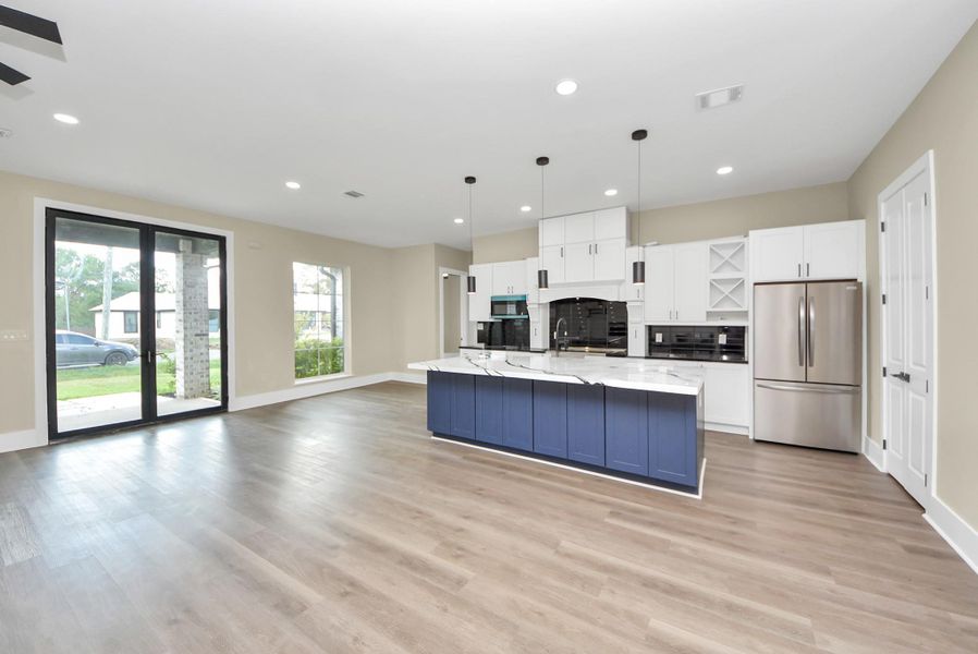Furnished interior view inside a new home in , Arcola (Image 7).