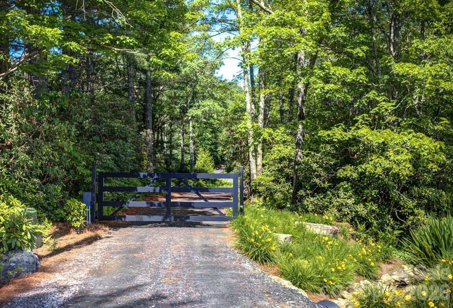 Natural landscape and outdoor views near  in Newland (Image 36).