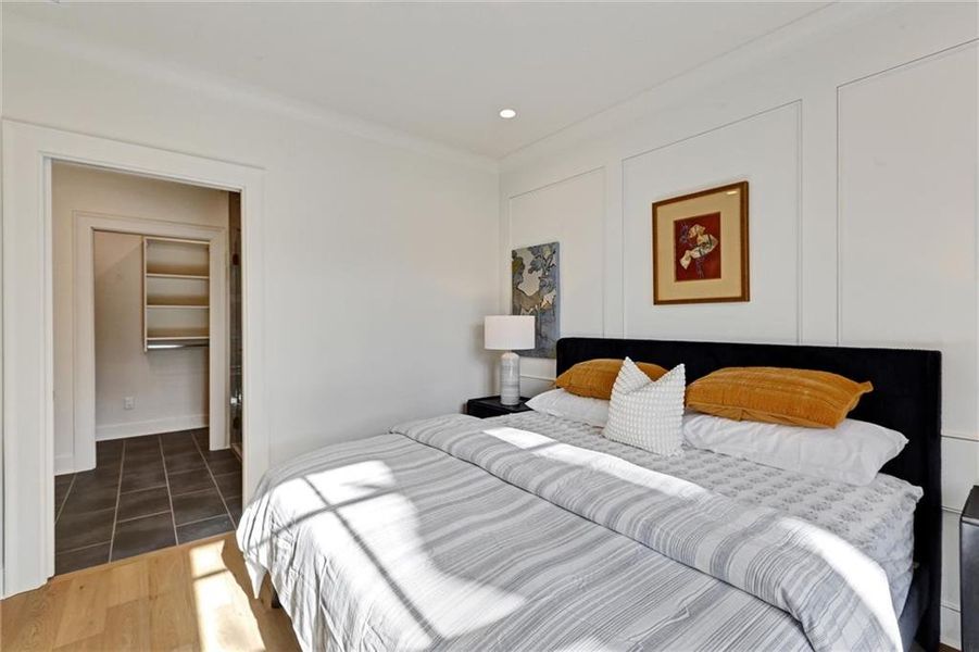 Furnished interior view inside a new home in , Gainesville (Image 13).