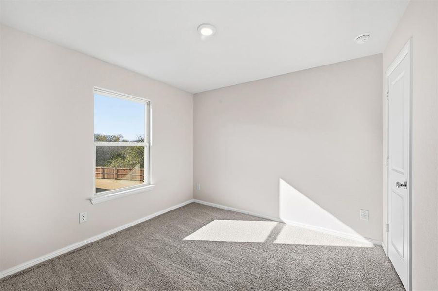 Spacious, unfurnished interior of a new home in Forest Park, Princeton (Image 25).