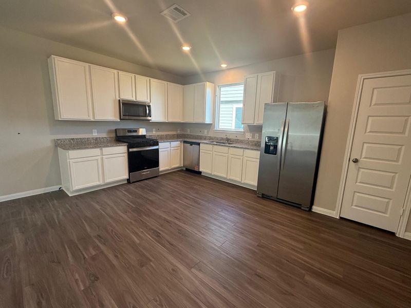 Furnished interior view inside a new home in Cliffstone Hills, Conroe (Image 10). Furnished interior view inside a new home in Cliffstone Hills, Conroe (Image 10).