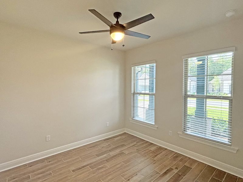Spacious, unfurnished interior of a new home in Bird Song at Hammock Bay, Freeport (Image 17).