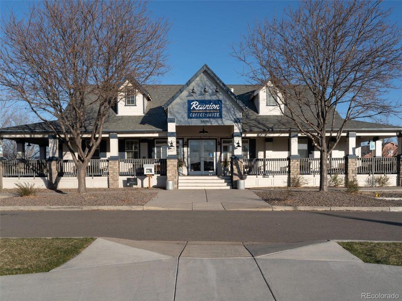 Community amenities in , Commerce City (Image 35).