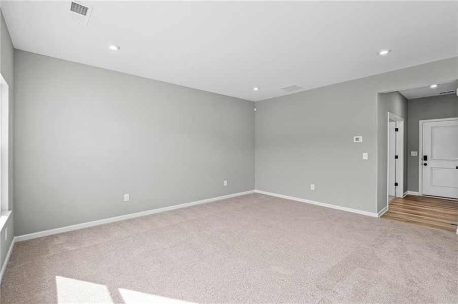 Spacious, unfurnished interior of a new home in Twin Lakes, Hoschton (Image 36). Spacious, unfurnished interior of a new home in Twin Lakes, Hoschton (Image 36).