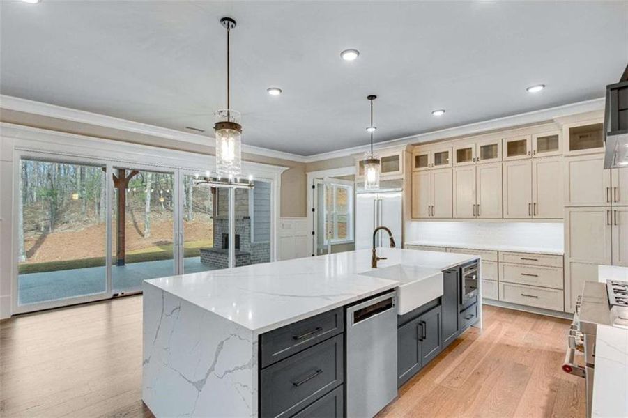 Furnished interior view inside a new home in , Gainesville (Image 11).