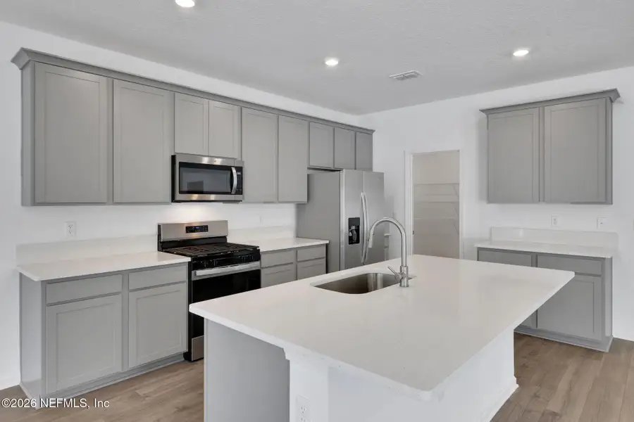 Furnished interior view inside a new home in Cedar Creek, Jacksonville (Image 11).