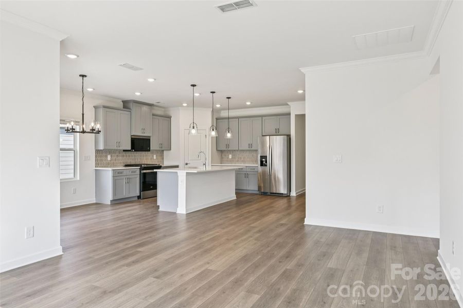 Photo is not of the actual home but is an inspirational photo of builder’s model home and may depict options, furnishings, and/or decorator features that are not included.