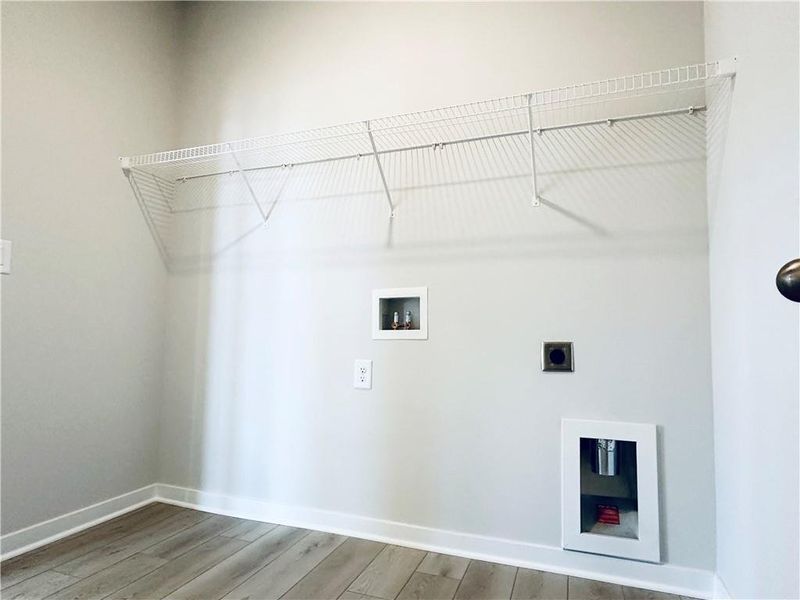 Spacious, unfurnished interior of a new home in Summerlin, Winder (Image 65).