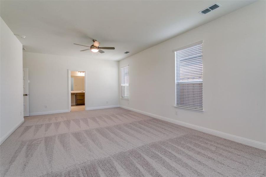Spacious, unfurnished interior of a new home in The Preserve Estates, Justin (Image 14).