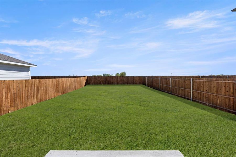 25. 512 Merced - Patio 25. 512 Merced - Patio