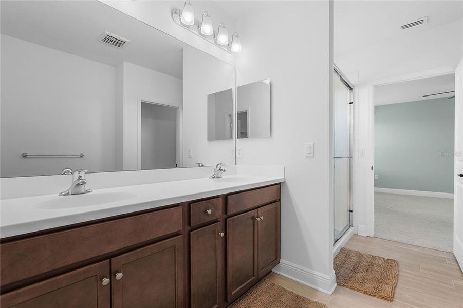Furnished interior view inside a new home in , Sarasota (Image 16).
