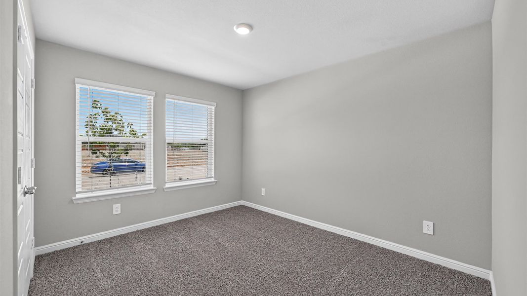 Representative unfurnished interior of a home built from the Emory by D.R. Horton in Lakeview Pointe, Midlothian (Image 23).