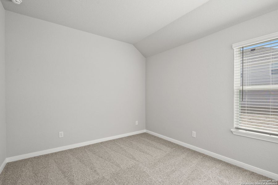 Spacious, unfurnished interior of a new home in Swenson Heights, Seguin (Image 16).