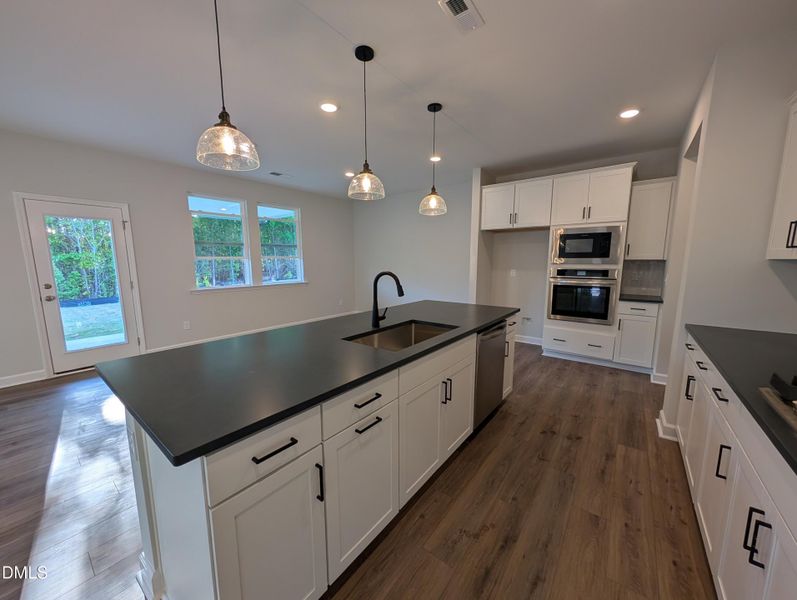 PXL_20260421_222044015.MP