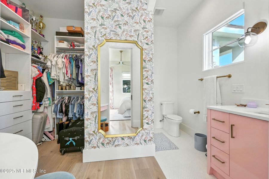 Furnished interior view inside a new home in , Ponte Vedra Beach (Image 8).