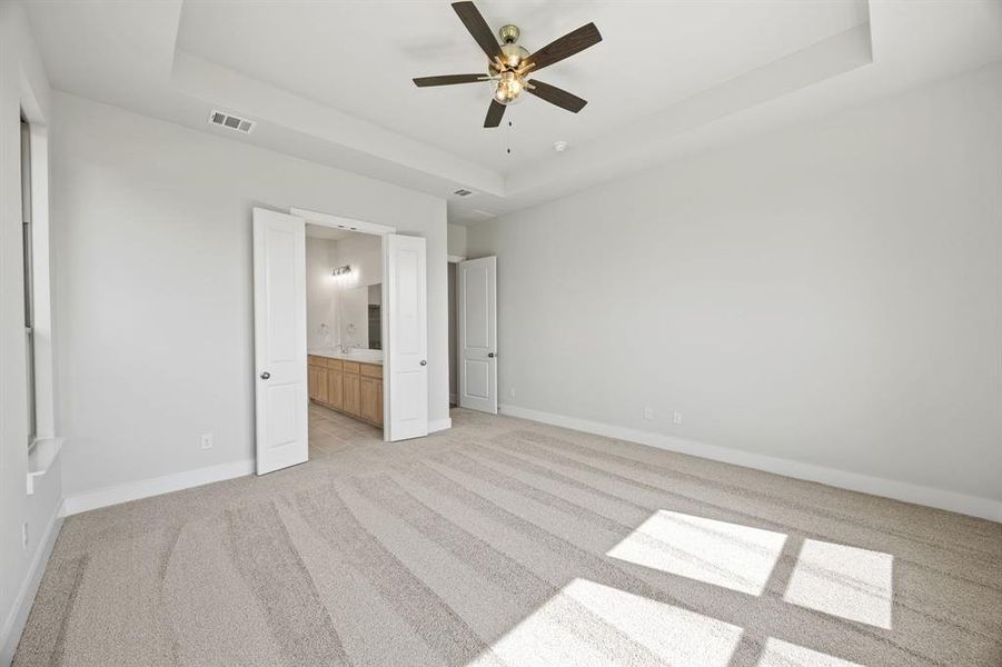 Spacious, unfurnished interior of a new home in Chatham Reserve, Providence Village (Image 17).