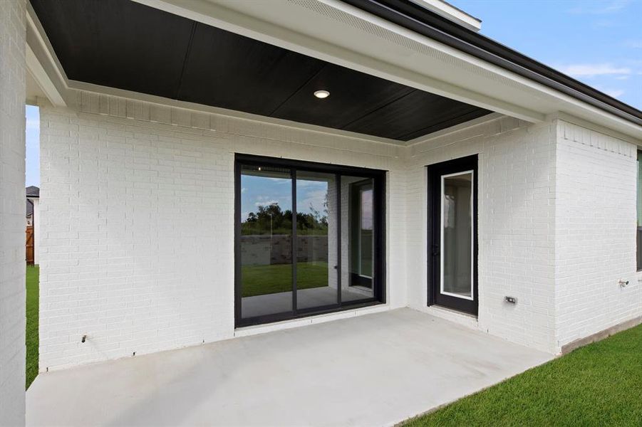 25. 309 Bee Balm - Patio 25. 309 Bee Balm - Patio