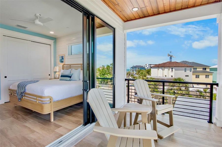 Exterior details and patio area of a home in , Sarasota (Image 23).