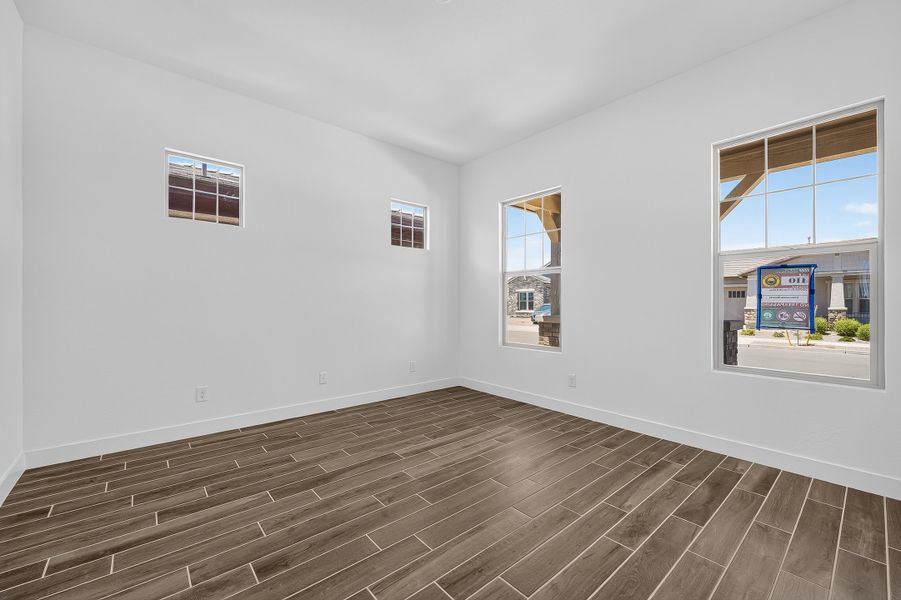 Spacious, unfurnished interior of a new home in Ellsworth Ranch, Queen Creek (Image 27). Spacious, unfurnished interior of a new home in Ellsworth Ranch, Queen Creek (Image 27).