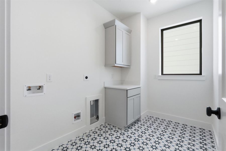 Furnished interior view inside a new home in Caywood Place, Houston (Image 10).