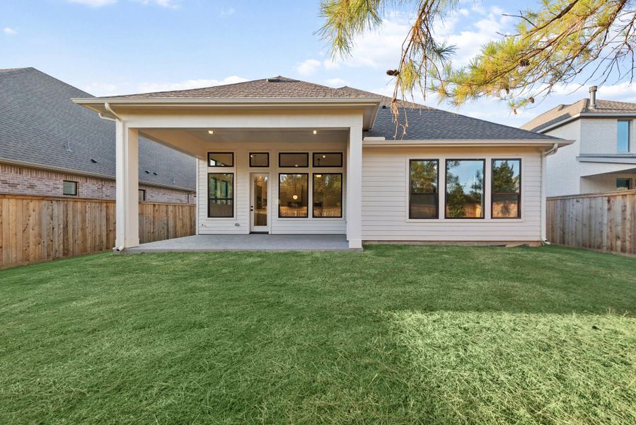 Welcome to The Tulip by David Weekley Homes. Move-In-Ready Now!