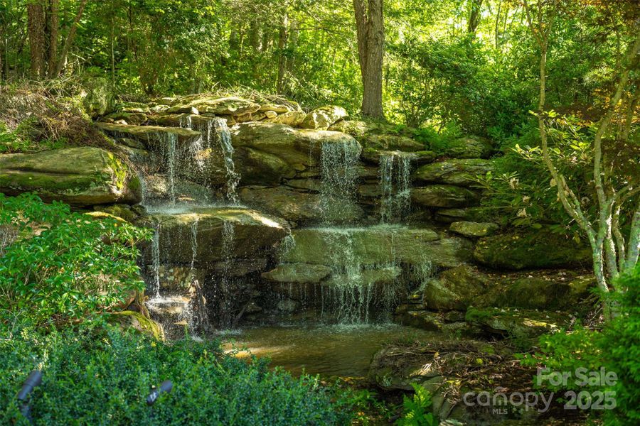 Image 7 of a home in . Image 7 of a home in .