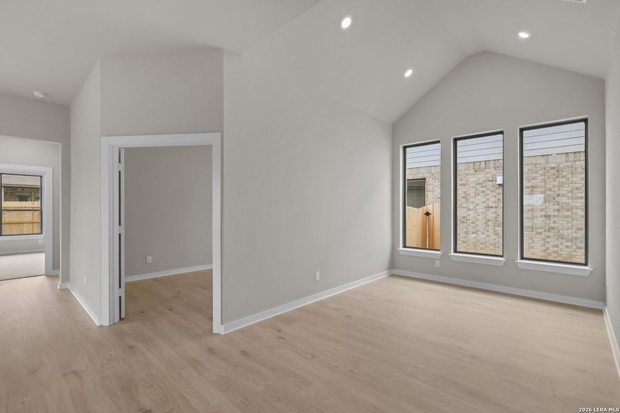 Spacious, unfurnished interior of a new home in Nopal Valley, San Antonio (Image 32). Spacious, unfurnished interior of a new home in Nopal Valley, San Antonio (Image 32).