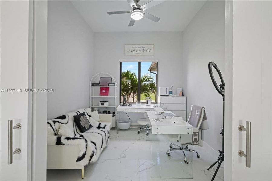 Furnished interior view inside a new home in , Cape Coral (Image 15). Furnished interior view inside a new home in , Cape Coral (Image 15).