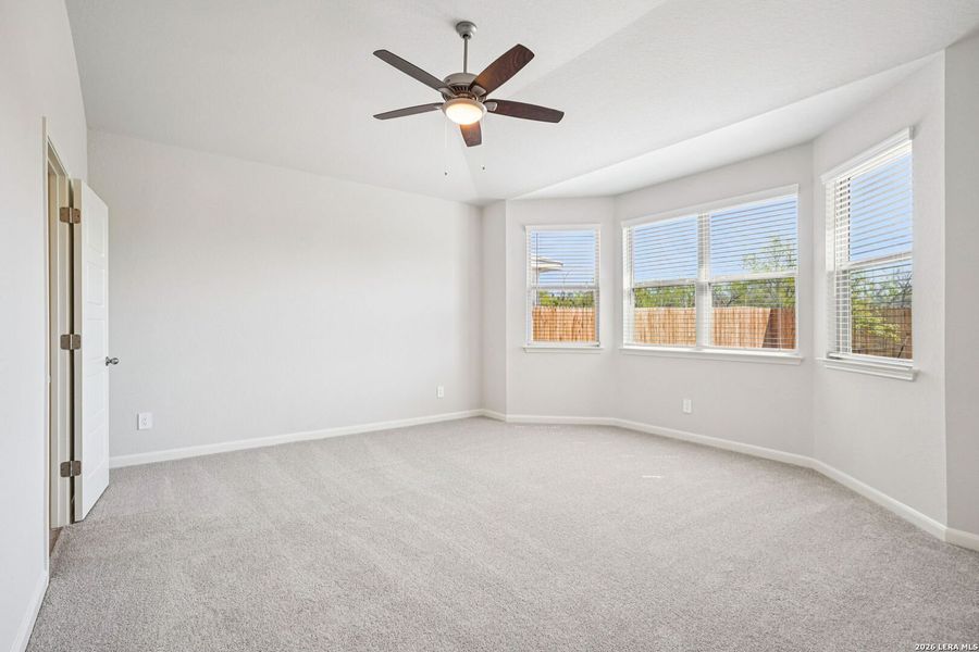 Spacious, unfurnished interior of a new home in Remington Ranch, San Antonio (Image 36). Spacious, unfurnished interior of a new home in Remington Ranch, San Antonio (Image 36).