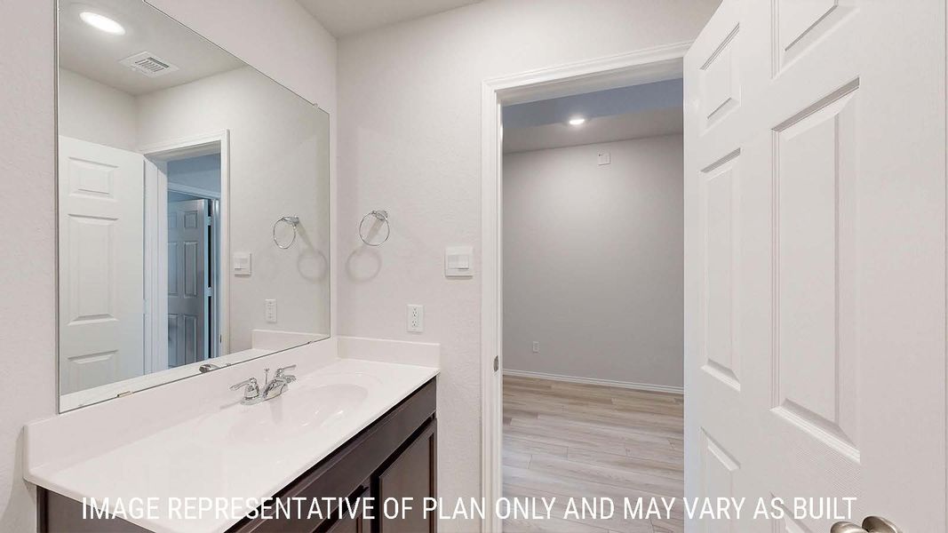 Furnished interior view inside a new home in Creekside Hills, Copperas Cove (Image 8).