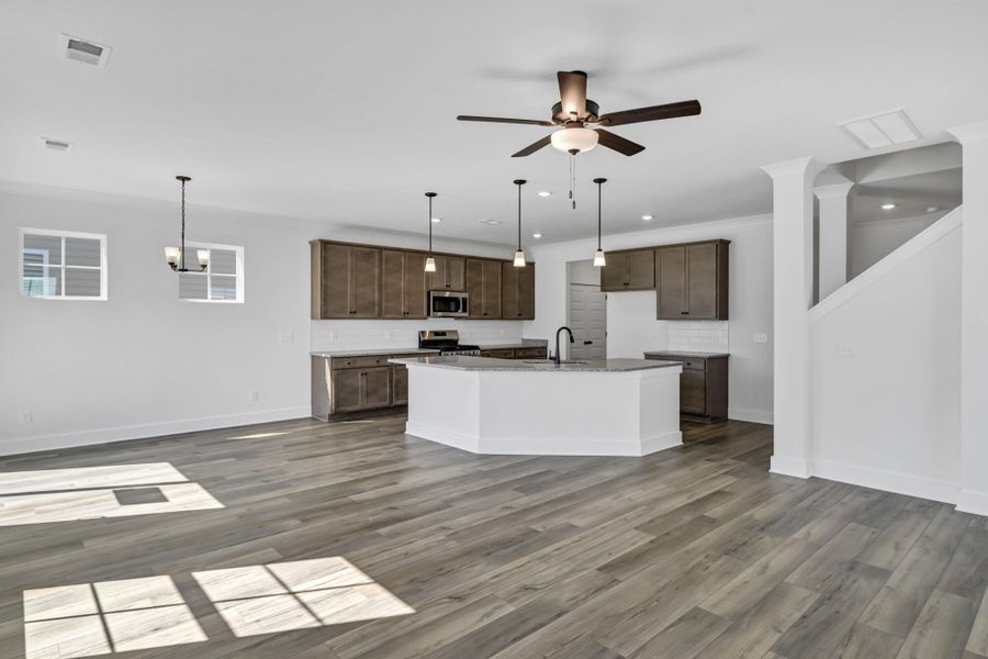 Image 42 of a home in Ashton Lakes.