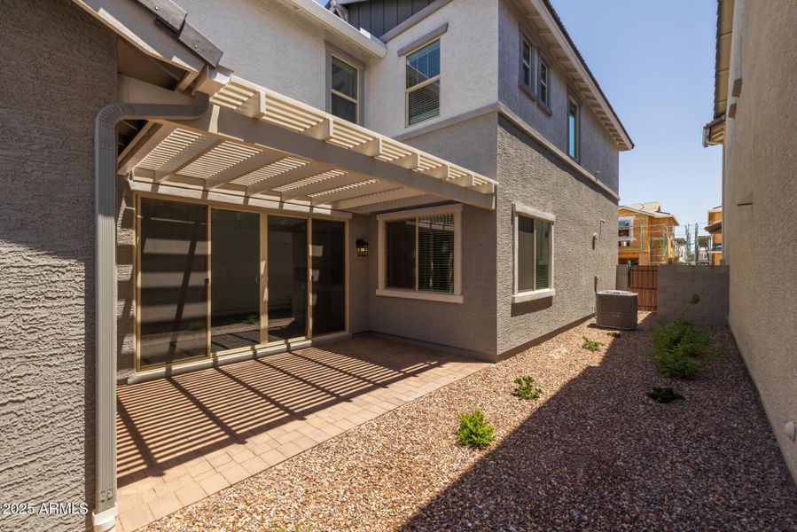 27)COURTYARD 27)COURTYARD