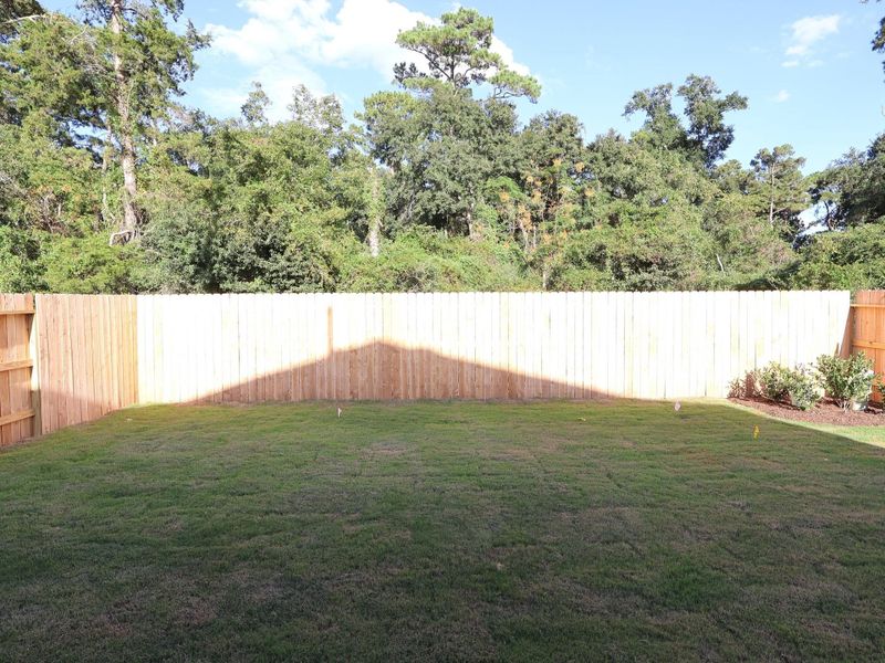 Exterior details and patio area of a home in Sorella, Tomball (Image 8).