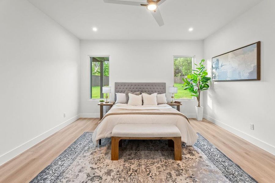 Furnished interior view inside a new home in , Farmers Branch (Image 29).