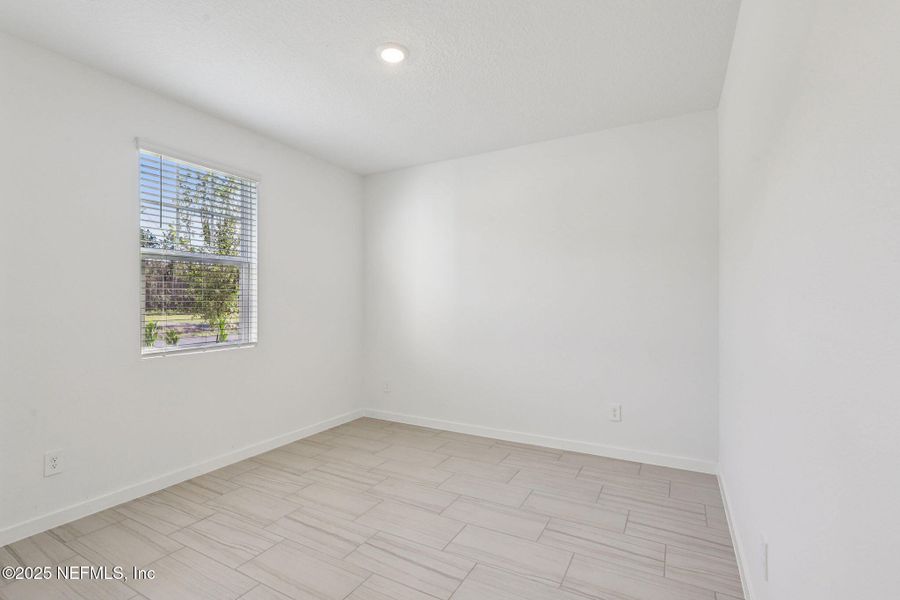 Spacious, unfurnished interior of a new home in Cypress Meadows - Signature Series, Jacksonville (Image 18).