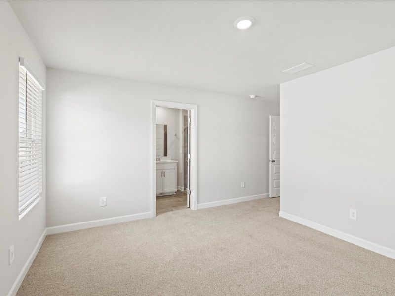 Spacious, unfurnished interior of a new home in Valentine Townes, Greer (Image 15).