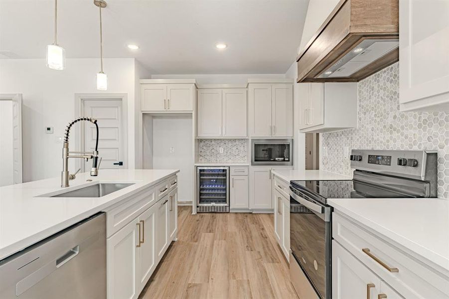 Furnished interior view inside a new home in , Granbury (Image 7).