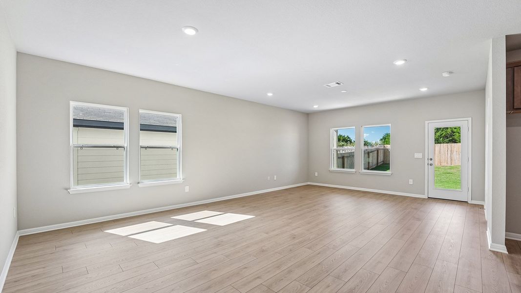 Spacious, unfurnished interior of a new home in Carillon, Manor (Image 12). Spacious, unfurnished interior of a new home in Carillon, Manor (Image 12).