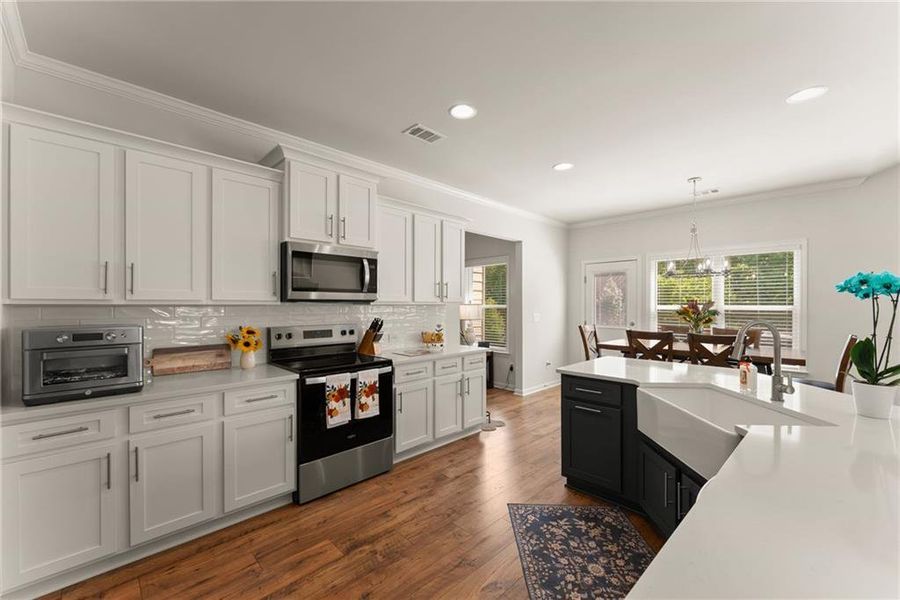 Furnished interior view inside a new home in , Dawsonville (Image 11).