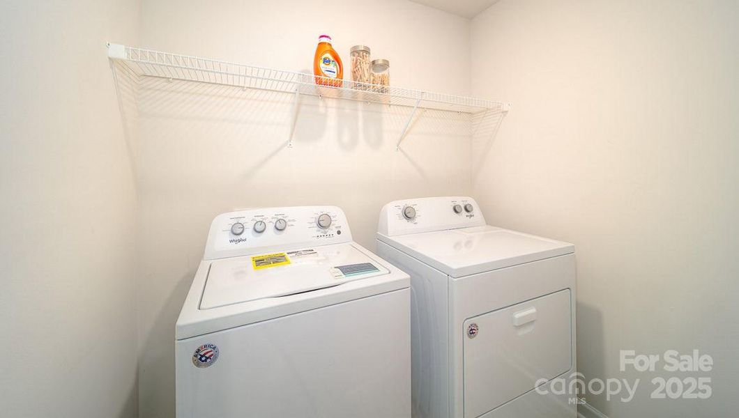 Close-up of interior finishes inside a home in Nolen Farm, Gastonia (Image 17).