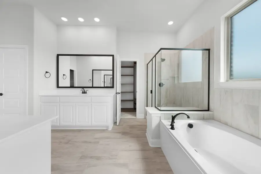 Furnished interior view inside a new home in Heritage, Rockwall (Image 10).