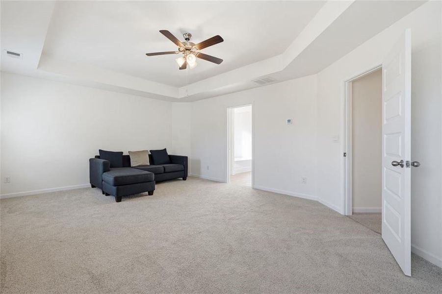 Spacious, unfurnished interior of a new home in Stillwater Springs, Dacula (Image 25).