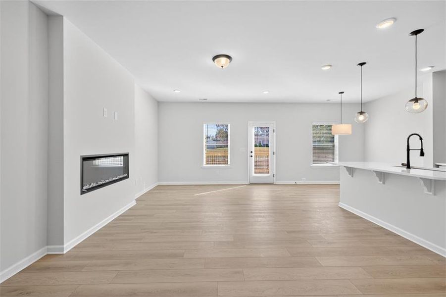 Spacious, unfurnished interior of a new home in Franklin Manor, Lawrenceville (Image 43).
