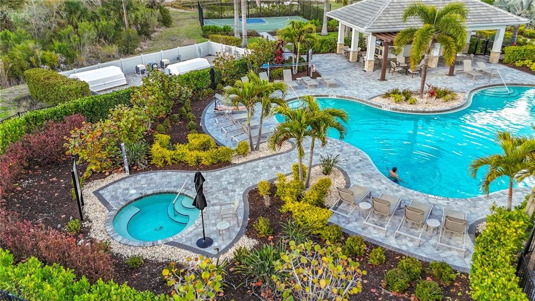 Community amenities in , Nokomis (Image 55).