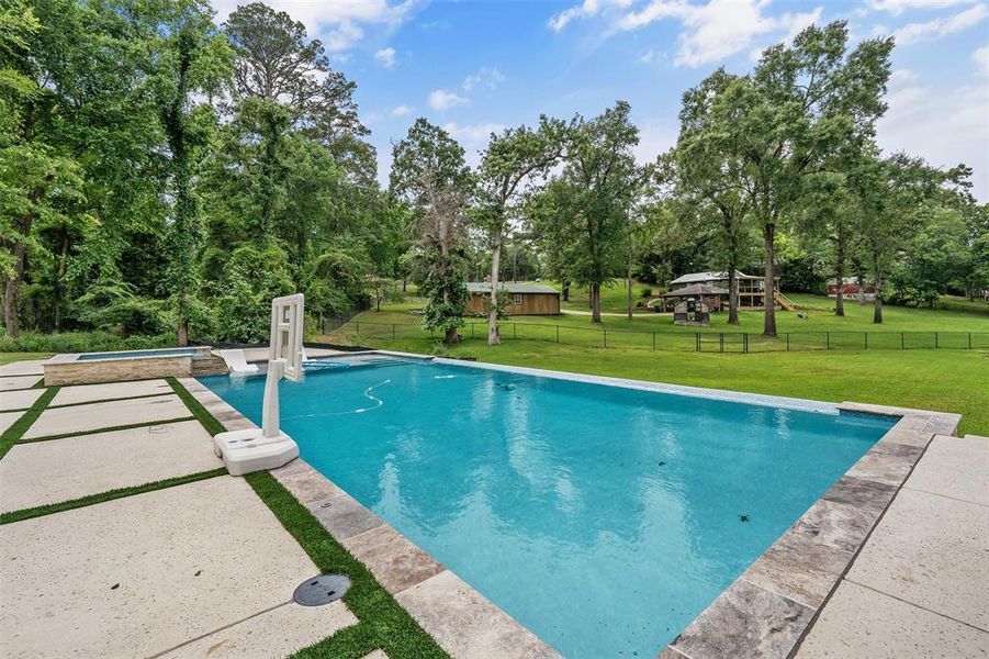 Community amenities in , Tyler (Image 31).
