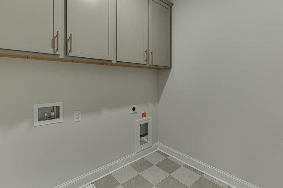 Spacious, unfurnished interior of a new home in , Buford (Image 30).