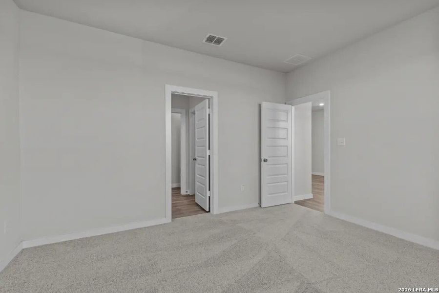 Spacious, unfurnished interior of a new home in Hacienda, San Antonio (Image 14). Spacious, unfurnished interior of a new home in Hacienda, San Antonio (Image 14).