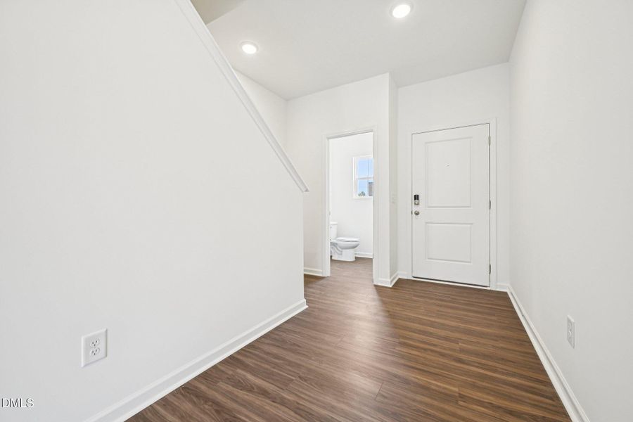 5-web-or-mls-Mirth Ct-S2002-005