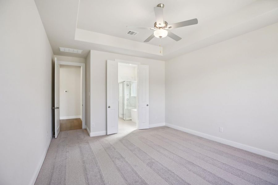 Spacious, unfurnished interior of a new home in Woodhavyn 50', Magnolia (Image 21).