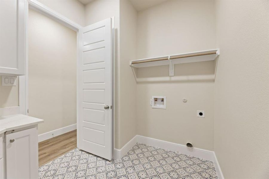 Spacious, unfurnished interior of a new home in , Godley (Image 34). Spacious, unfurnished interior of a new home in , Godley (Image 34).